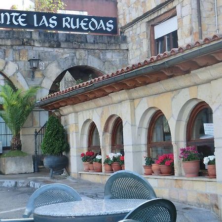 Hotel Las Ruedas Laredo Exteriör bild