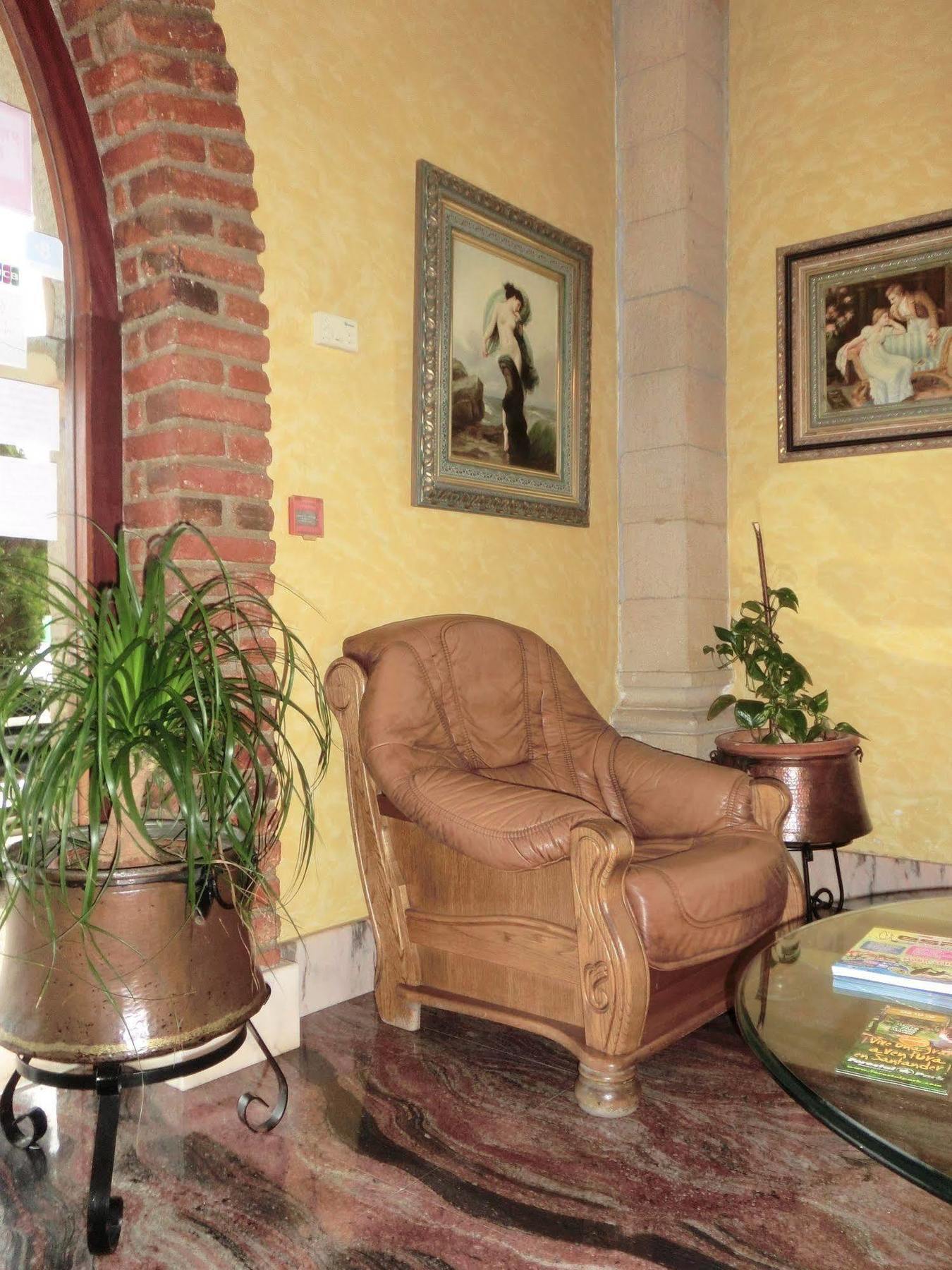 Hotel Las Ruedas Laredo Exteriör bild